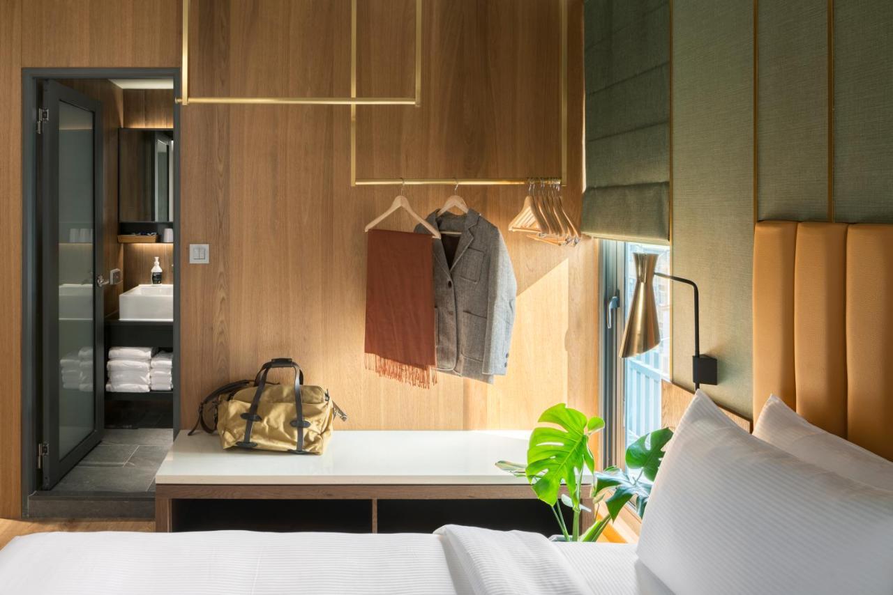 Kindness Day Hotel Tainan Exteriör bild